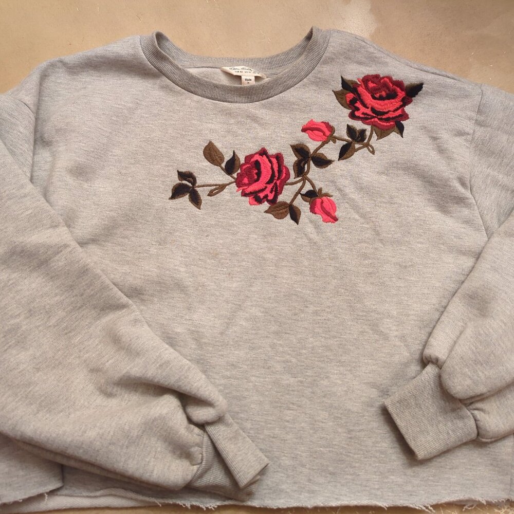 Miss Selfridge Cropped Embroidered Rose Sweatshirt, Sz 10